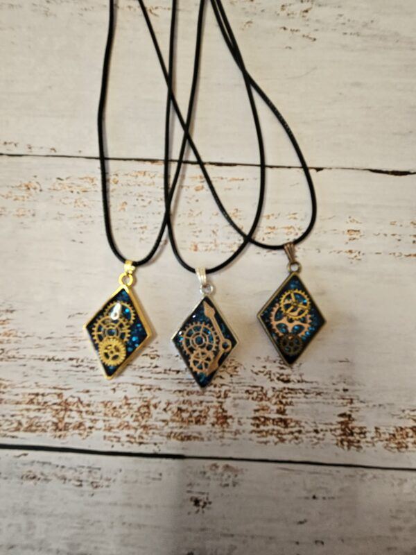 Steampunk Vibe Pendants - Image 8