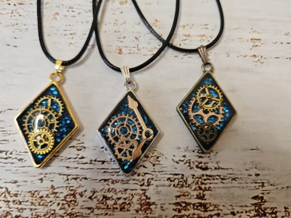 Steampunk Vibe Pendants - Image 7